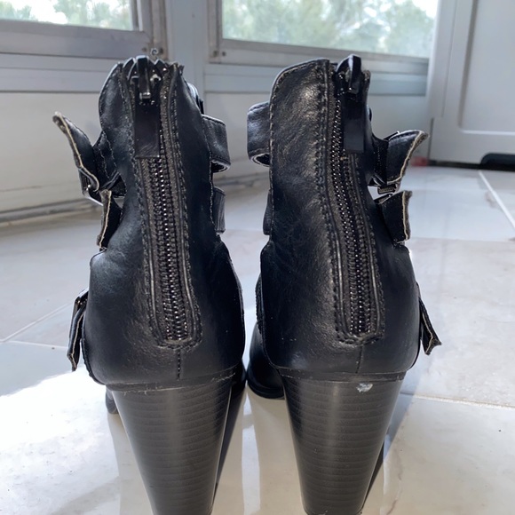 🔥FOREVER ANKLE BOOTS🔥 - Picture 7 of 8